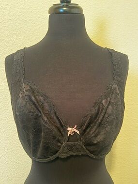Body by Victoria Black Lace Underwire Bra 38DD